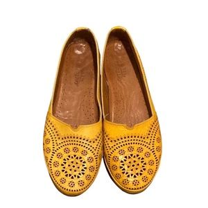 Spring Step Yellow Flats Size 6.5 - 7 (37)